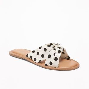 NWOT❗️Knotted-Twist Slide Sandals ⚪️⚫️